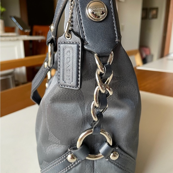 Coach Carly Signature Jacquard Hobo Shoulder Bag - Picture 3 of 7